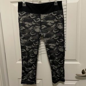 Fabletics crop leggings, size M